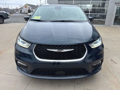 2023 Chrysler Pacifica Touring L FWD