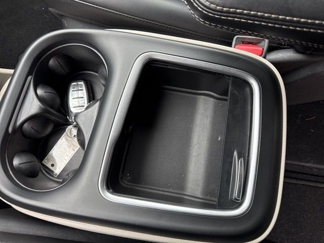 2023 Chrysler Pacifica Touring L FWD