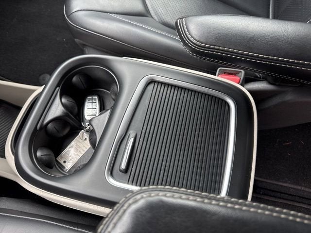 2023 Chrysler Pacifica Touring L FWD