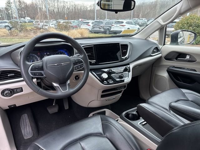 2023 Chrysler Pacifica Touring L FWD