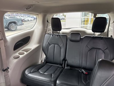 2023 Chrysler Pacifica Touring L FWD