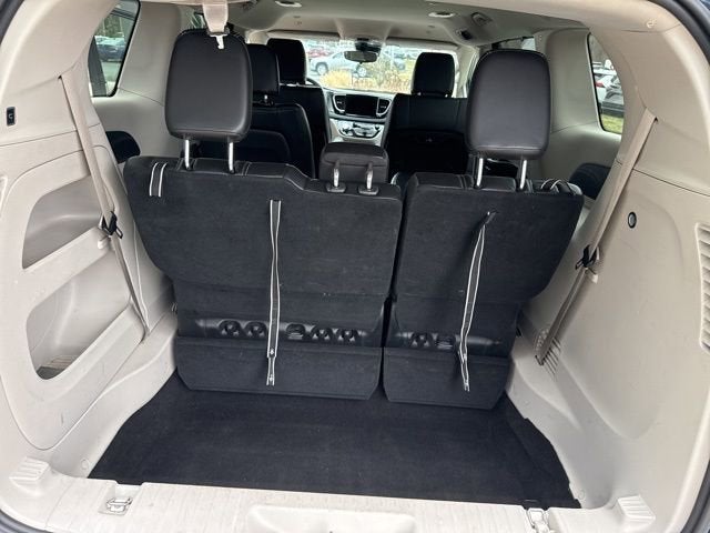 2023 Chrysler Pacifica Touring L FWD