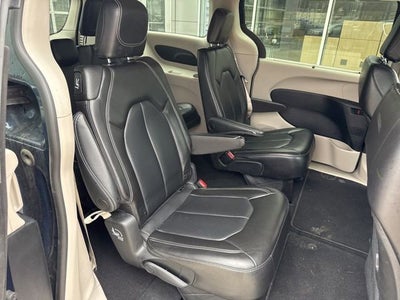 2023 Chrysler Pacifica Touring L FWD