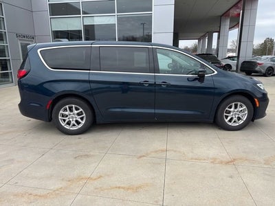 2023 Chrysler Pacifica Touring L FWD