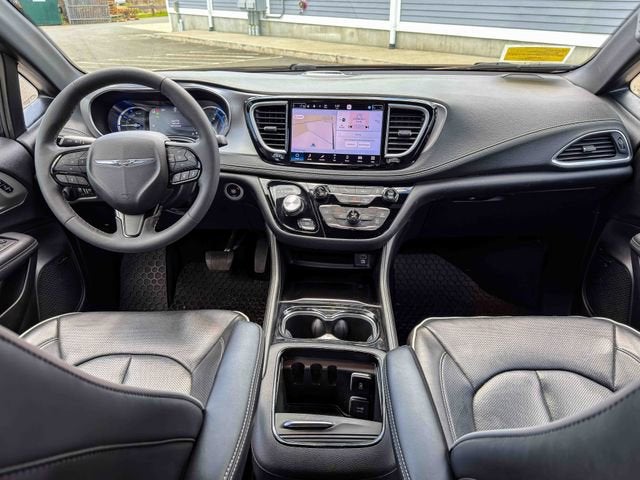 2023 Chrysler Pacifica Hybrid Hybrid Limited FWD