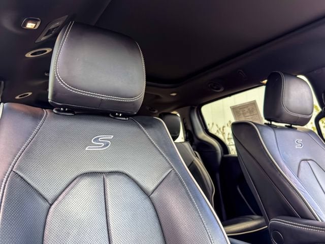 2023 Chrysler Pacifica Hybrid Hybrid Limited FWD