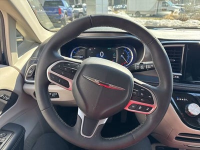 2024 Chrysler Pacifica Hybrid Hybrid Select FWD