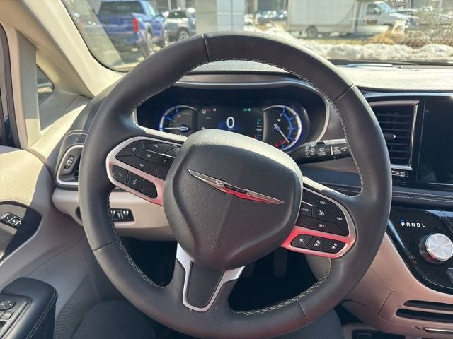 2024 Chrysler Pacifica Hybrid Hybrid Select FWD