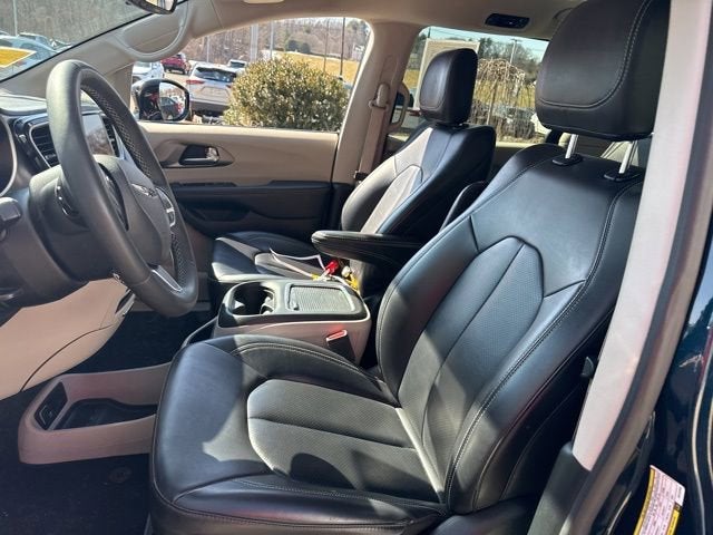 2024 Chrysler Pacifica Hybrid Hybrid Select FWD