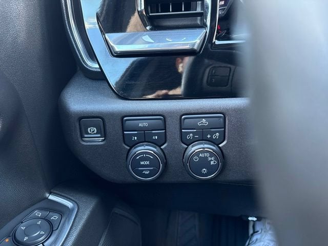 2025 Chevrolet Silverado 1500 4WD Crew Cab 147 LT w/1LT