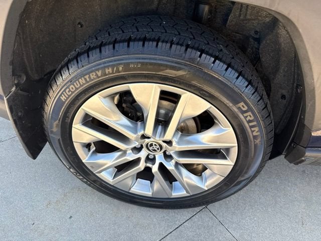 2023 Toyota RAV4 XLE Premium AWD