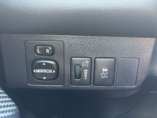 2015 Toyota RAV4 AWD 4dr Limited