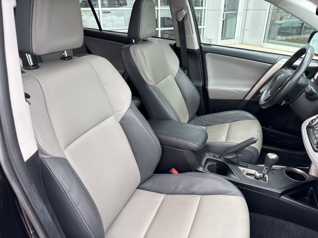 2014 Toyota RAV4 AWD 4dr Limited