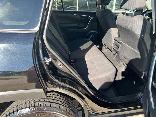 2021 Toyota RAV4 LE AWD