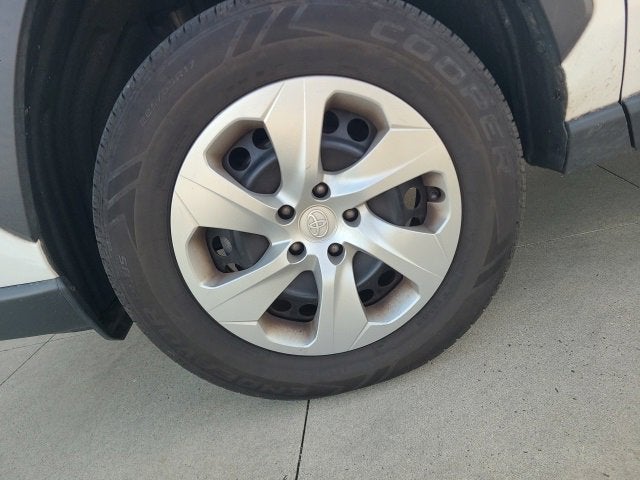 2022 Toyota RAV4 LE AWD