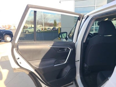 2022 Toyota RAV4 LE AWD