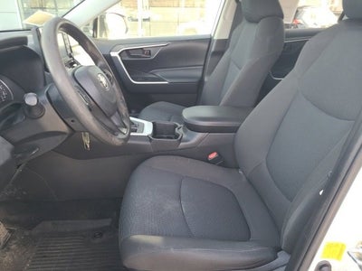 2022 Toyota RAV4 LE AWD