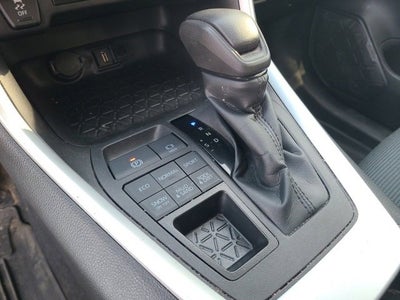 2022 Toyota RAV4 LE AWD