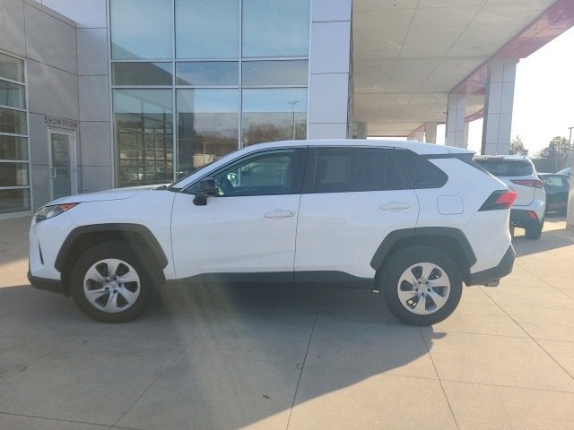 2022 Toyota RAV4 LE AWD