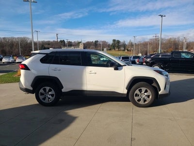 2022 Toyota RAV4 LE AWD