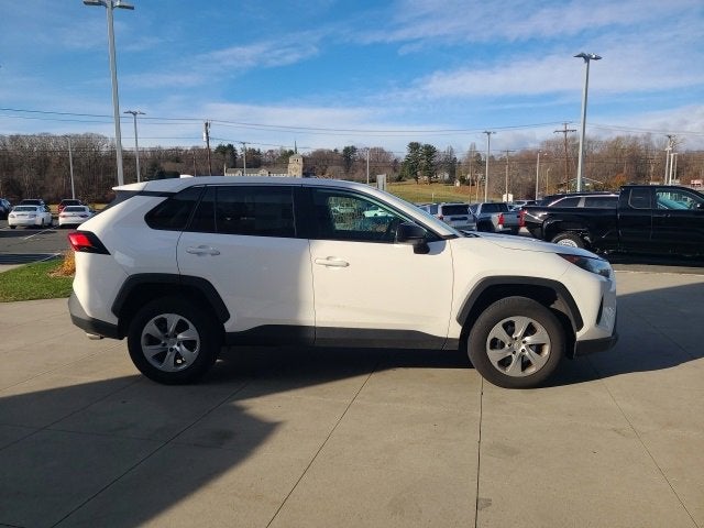 2022 Toyota RAV4 LE AWD