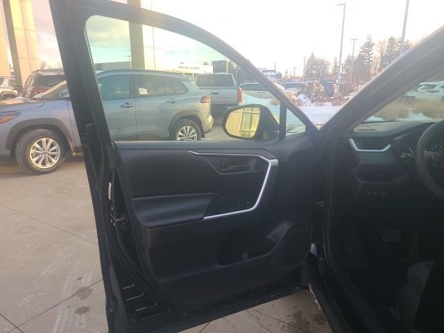 2019 Toyota RAV4 LE AWD