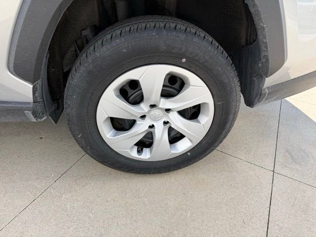 2025 Toyota RAV4 LE AWD