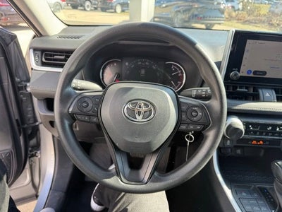 2025 Toyota RAV4 LE AWD