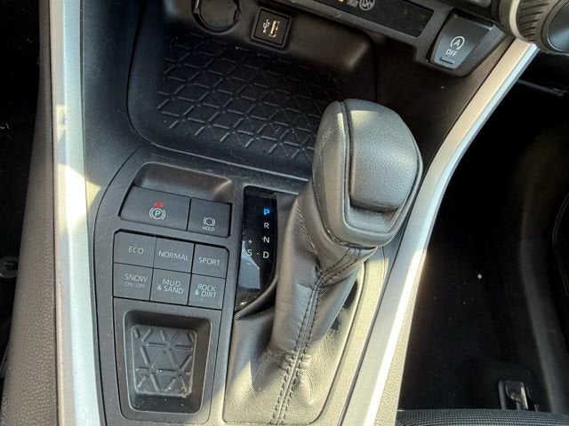 2025 Toyota RAV4 LE AWD