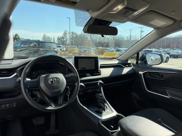 2025 Toyota RAV4 LE AWD