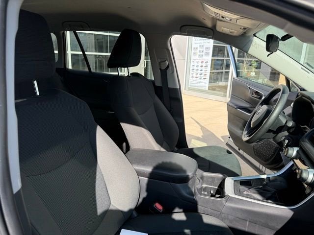 2025 Toyota RAV4 LE AWD