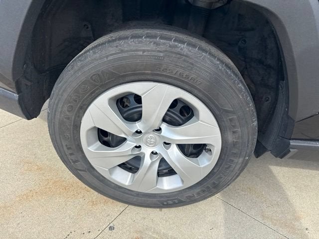 2022 Toyota RAV4 LE AWD