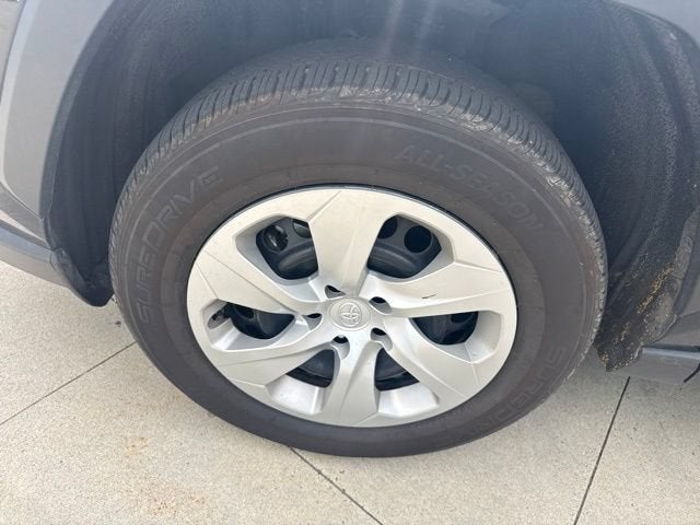 2022 Toyota RAV4 LE AWD