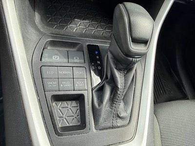 2022 Toyota RAV4 LE AWD