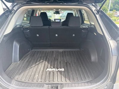 2022 Toyota RAV4 LE AWD
