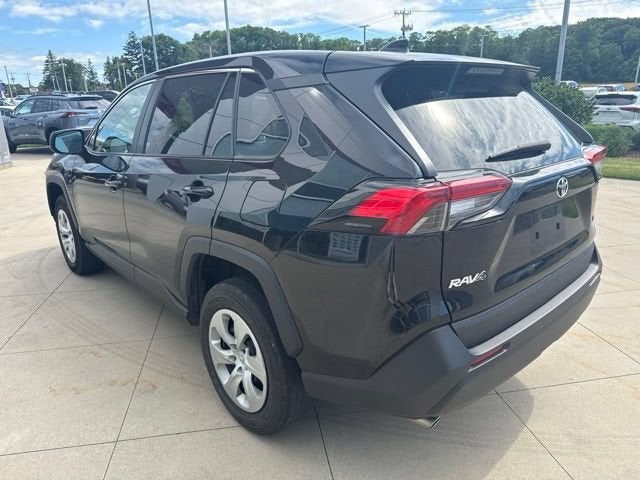 2022 Toyota RAV4 LE AWD