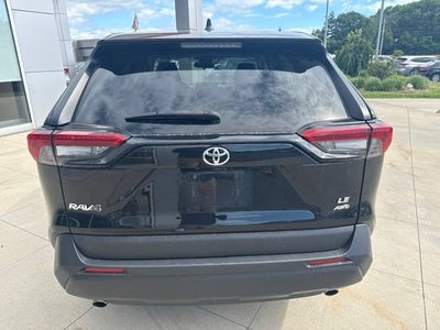 2022 Toyota RAV4 LE AWD