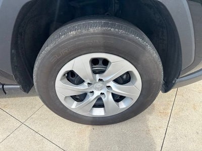 2022 Toyota RAV4 LE AWD