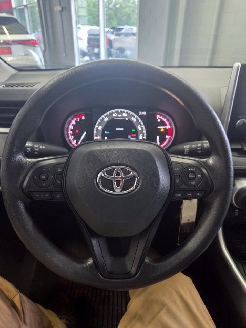2025 Toyota RAV4 LE AWD