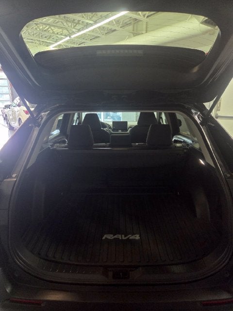 2025 Toyota RAV4 LE AWD