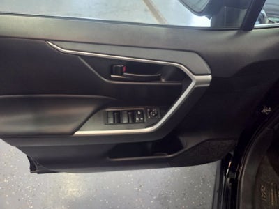 2025 Toyota RAV4 LE AWD