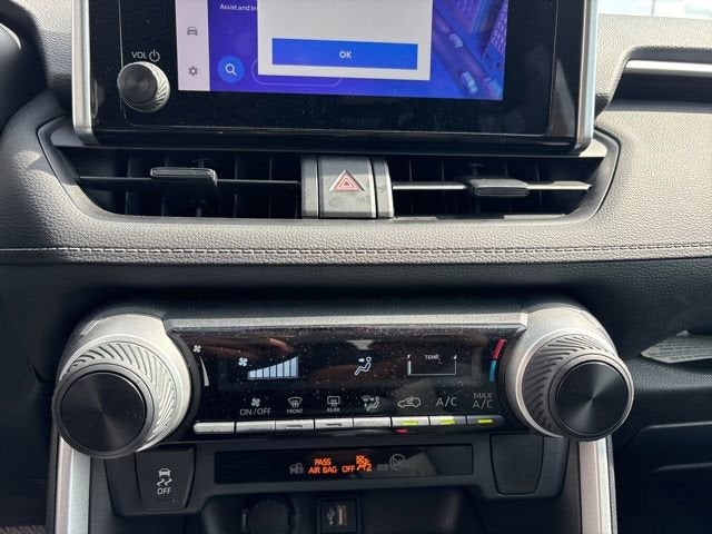 2023 Toyota RAV4 LE FWD