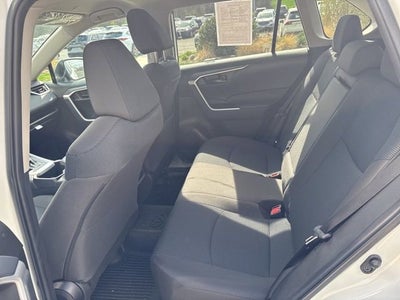 2023 Toyota RAV4 LE FWD