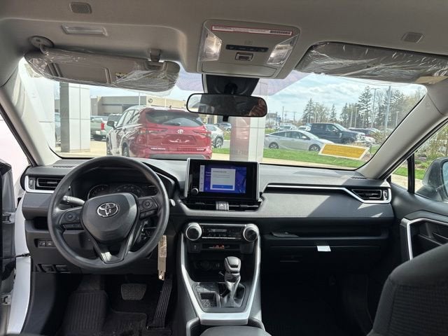 2023 Toyota RAV4 LE FWD