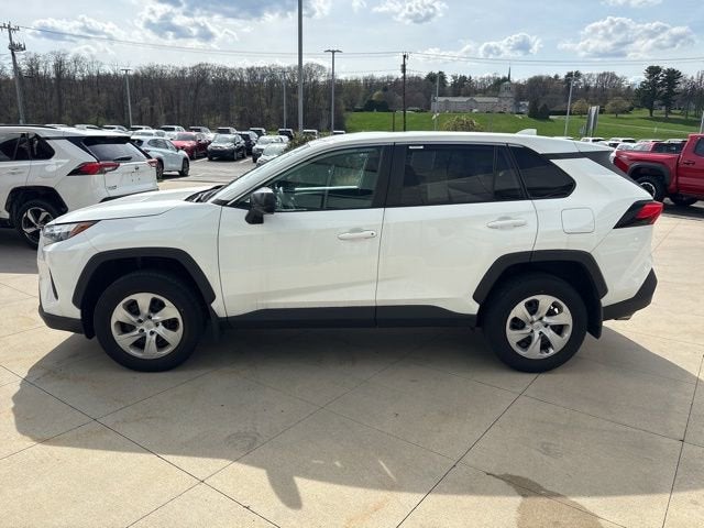 2023 Toyota RAV4 LE FWD