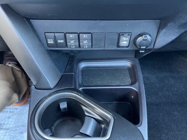 2018 Toyota RAV4 SE AWD