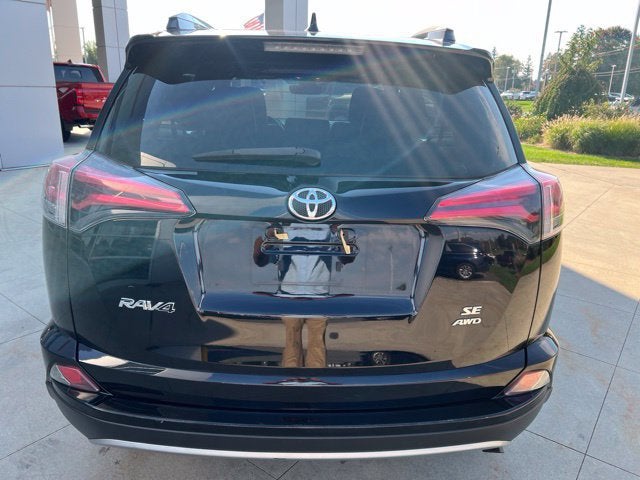 2018 Toyota RAV4 SE AWD