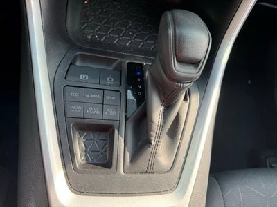 2025 Toyota RAV4 XLE AWD