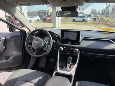 2025 Toyota RAV4 XLE AWD