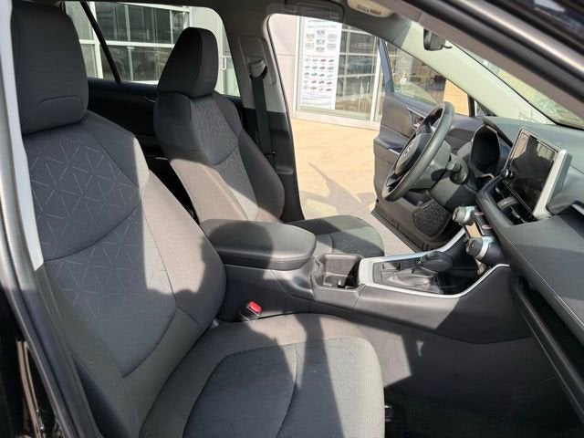 2025 Toyota RAV4 XLE AWD